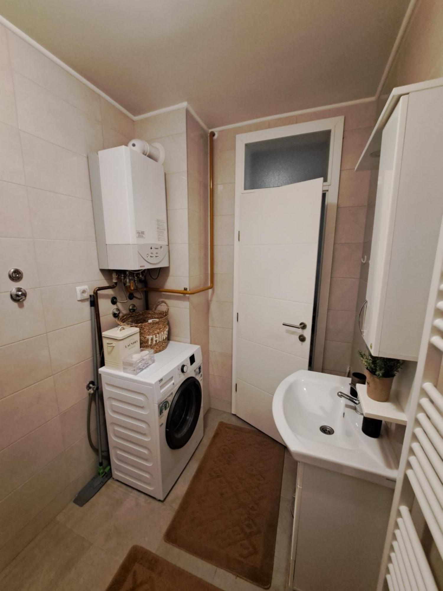 Apartman Ml Lukavica Exterior foto